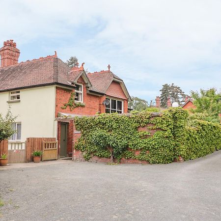 Riverside Cottage Llandrindod Wells Exterior photo