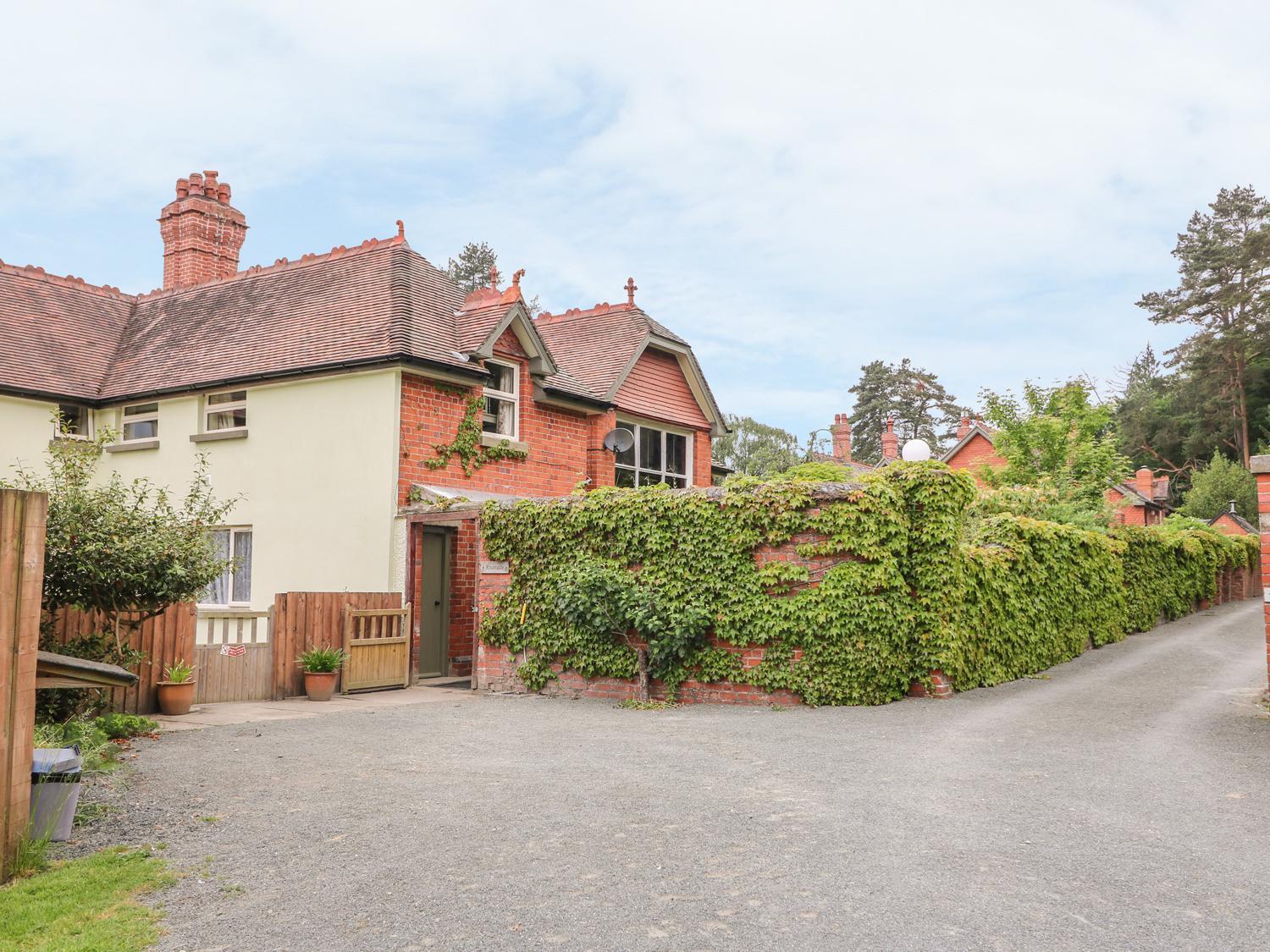 Riverside Cottage Llandrindod Wells Exterior photo